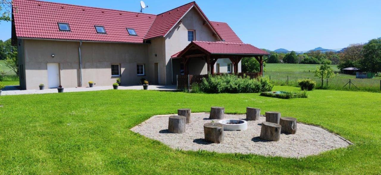 Apartmany Filipov Česká Kamenice エクステリア 写真